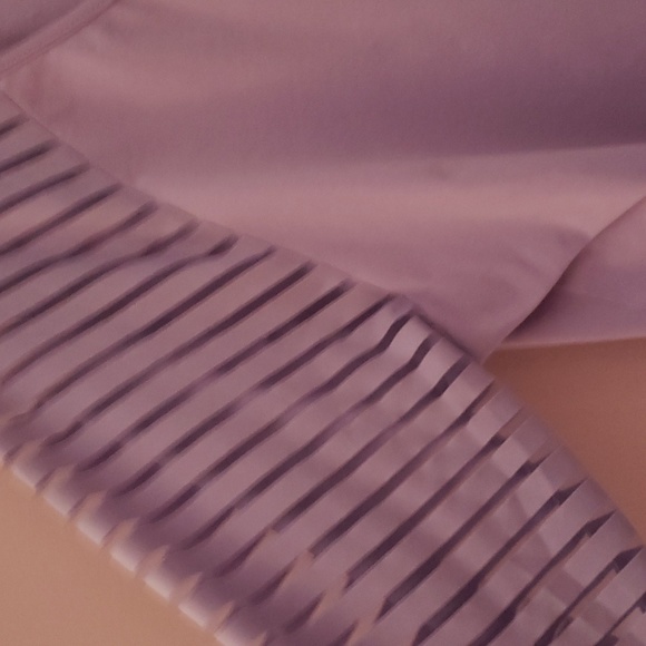 Lavender top - Picture 2 of 2